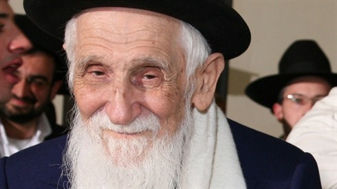 הרב שלוש 1.jpg