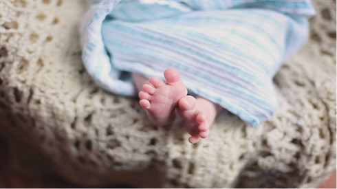 baby-baby-feet-blanket-185934.jpg