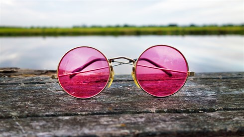 glasses-2876367_1920.jpg