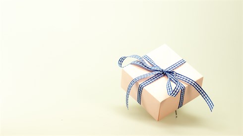 birthday-box-celebration-45238.jpg