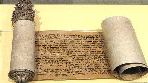 הלכות קריאת המגילה