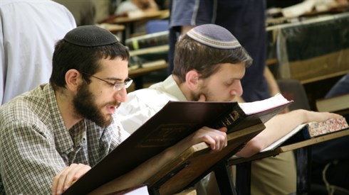 הישיבה (4).JPG