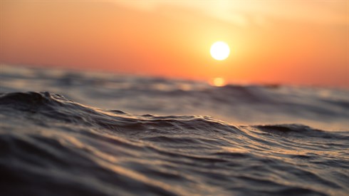 waves-1867285_1920.jpg