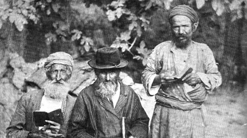 Jews_in_Jerusalem_1895.jpg