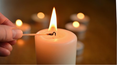 candle-1750640_1920.jpg