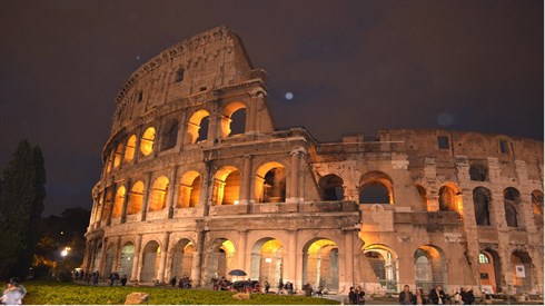 colosseum-716679_1920.jpg