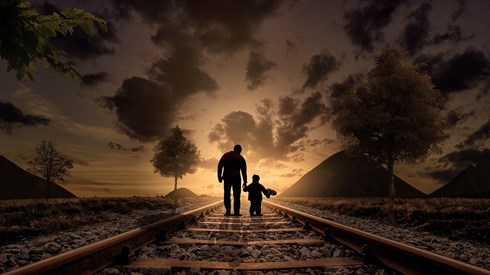 father-and-son-2258681_1920.jpg