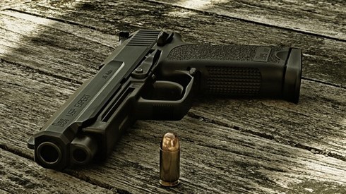 pistol-5899251_640.jpg
