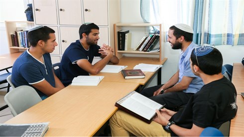 ישיבת בית אל (83).jpg