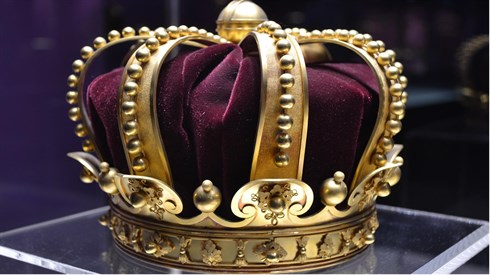 king-1304612_1920.jpg