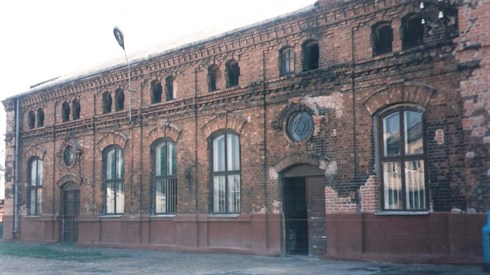 Home_of_Rebbe_in_gur - חופשי.JPG