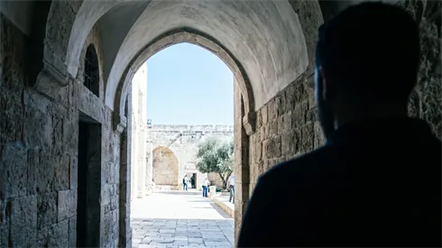 approaching-faith-jerusalem-stone-archway-pov.jpg