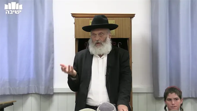 תפוחי עץ במשכיות כסף
