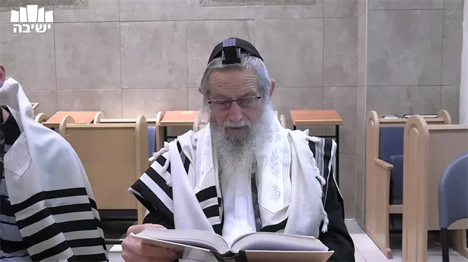 קוממיות, רבי יוחנן, רבי חייא, רבא