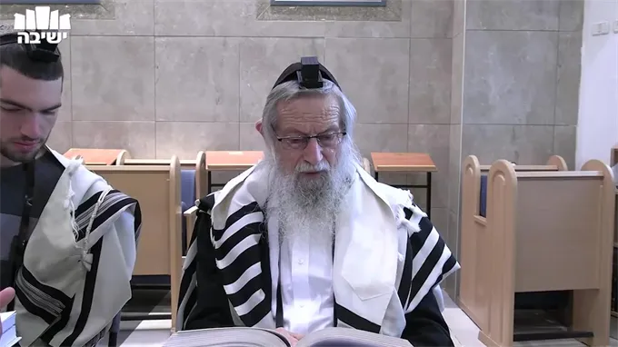 התפילה כוללת, אלוקי אבותינו, גבורות גשמים