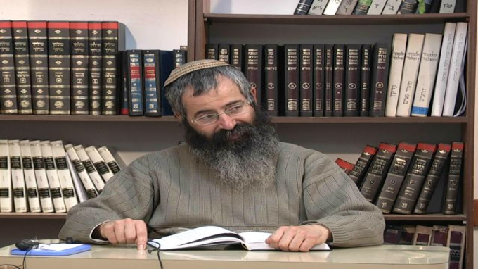 על ה"כלים" ועל ה"מקום"