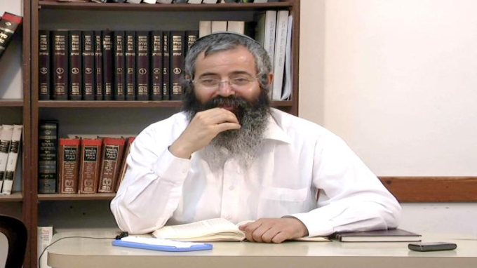 ממה חי הצדיק כשאינו עוסק בתורה?