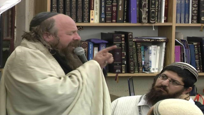 התחזקות בתורה, במצוות ובקדושה
