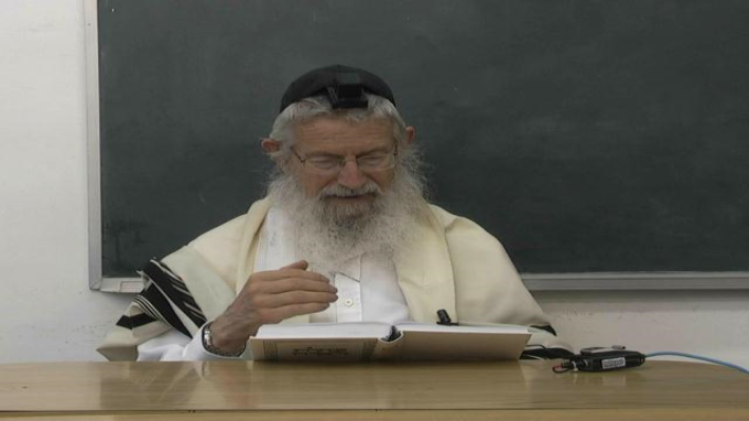 שאו שערים ראשיכם (2)
