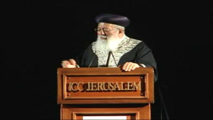 איש על העדה
