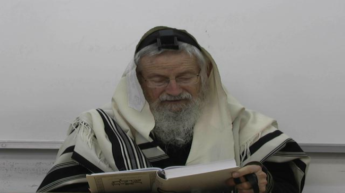 וציוונו על מצוות ציצית