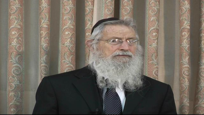 בין מחיית עמלק לפורים