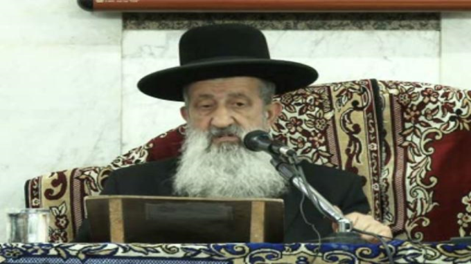 איסור הליכה בחוקות הגויים