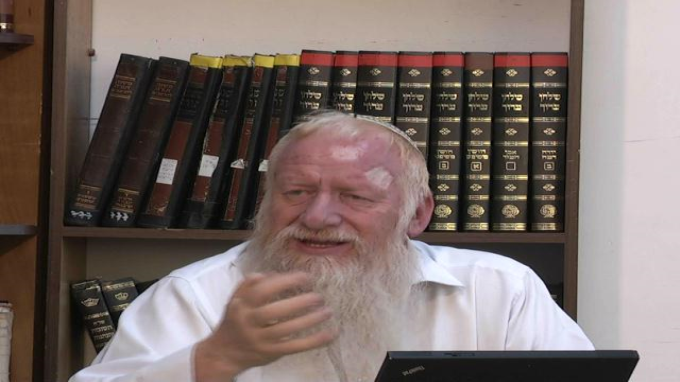 עם מבולבל בגין נתק האבות והבנים