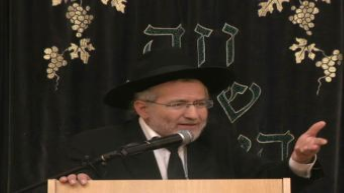 הנהגתו המיוחדת של הרב אליהו