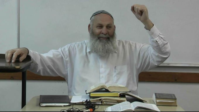 הארץ אינה תלויה במצוותיה - קדושתה העצמית של ארץ ישראל
