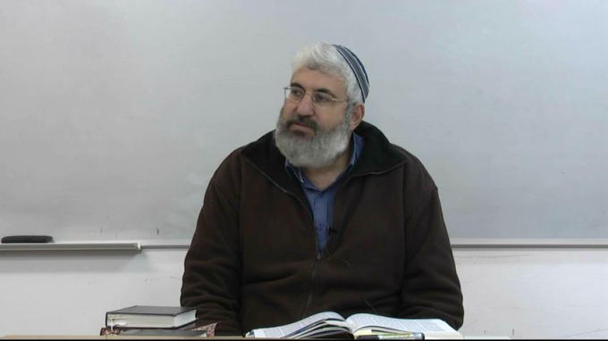 בין צניעות לענוה