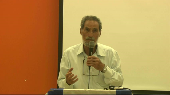 הרחקת הראות והתרגום למעשה ממבט קרוב.