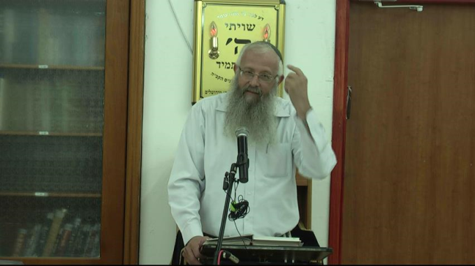 בכיה של חינם ובכיה של דורות