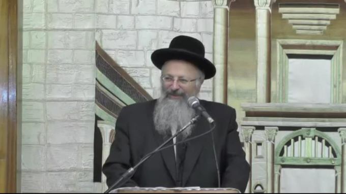 הַרְנִינוּ גוֹיִם עַמּוֹ כִּי דַם עֲבָדָיו יִקּוֹם וְנָקָם יָשִׁיב לְצָרָיו