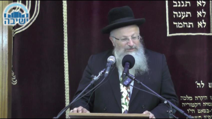 תּוֹרָתָן מִשְׁתַּמֶּרֶת וּמְלַאכְתָּן מִתְבָּרֶכֶת