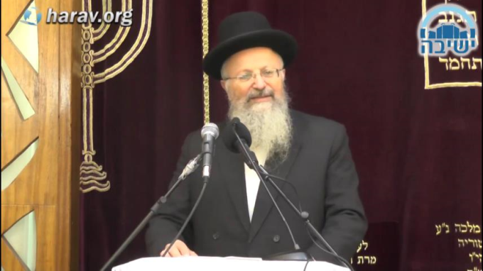 כִּי ה' אֱלֹקֶיךָ בְּקִרְבֶּךָ אֵל גָּדוֹל וְנוֹרָא 