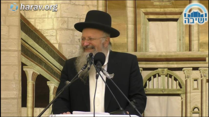 מהלכות הכשרת כיריים וכלי זכוכית לפסח ומיני שְׁמָנִים המותרים באכילה 