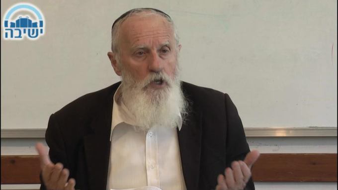 נאמנות אישה על בתה