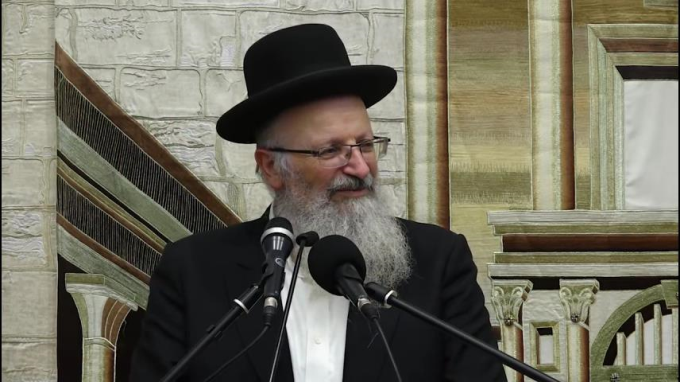נַחֲמוּ נַחֲמוּ,עַמִּי