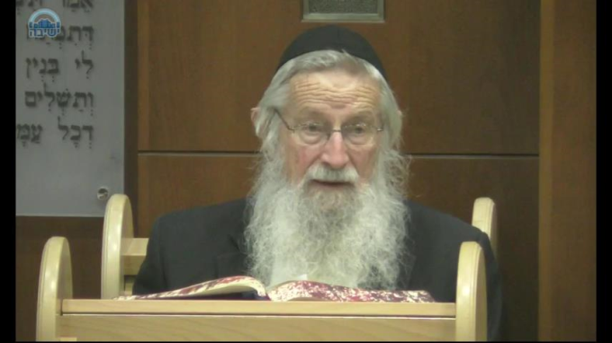 ציצית שב ואל תעשה או קום ועשה?