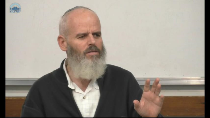 שאיפות גדולות לעומת מעשים קטנים