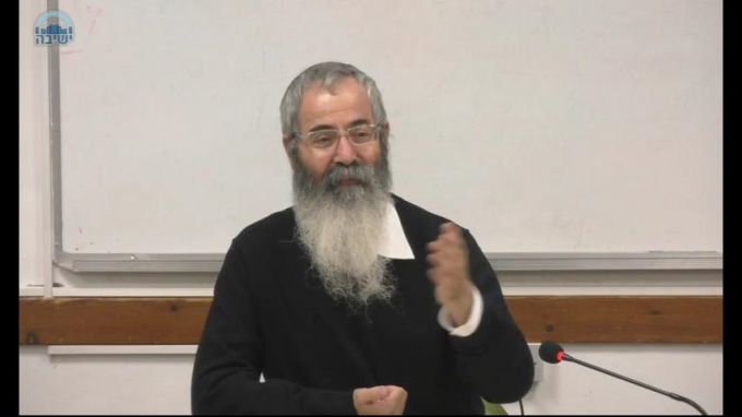 התמודדות עם כשפים המכחישים פמליא של מעלה