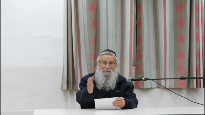 מסיבת חנוכה בישיבת בית אל