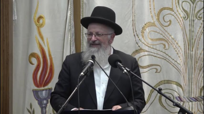 בְּאֶחָד בַּאֲדָר מַשְׁמִיעִין עַל הַשְּׁקָלִים