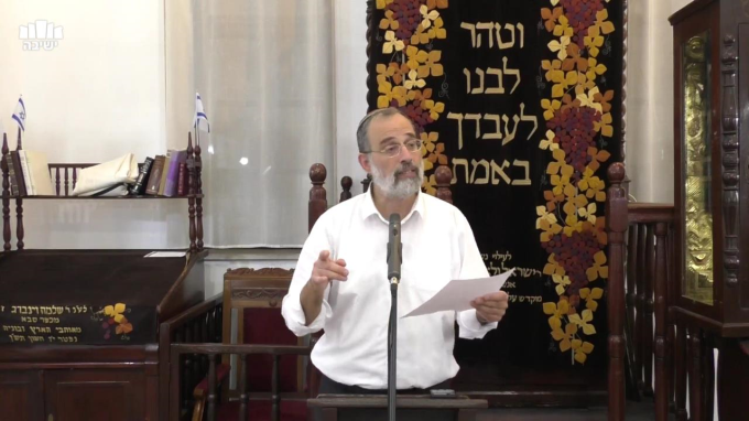 ודגלו עלי אהבה