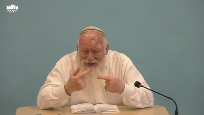 תורה של חסד ותורה של דין 