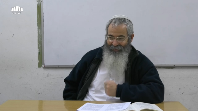 בין ניסי פורים לניסי פסח
