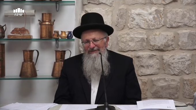 וְהָאֱלִילִים כָּלִיל יַחֲלֹף - שבירת האנדרטאות 