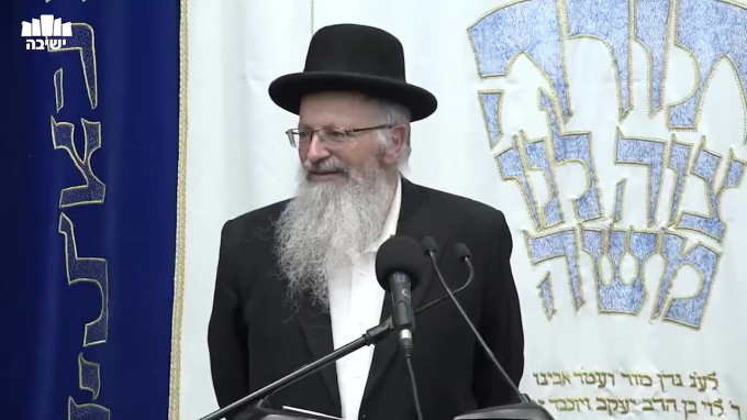האור העליון של נרות חנוכה