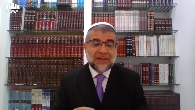 כבוד המלכות והאם מברכים